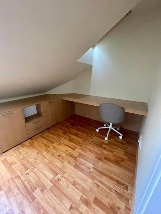 Huge Two Floor Apartment On The Park Colonnade With Free Parking For One Car, 160 Sqm Karlsbad Exterior foto